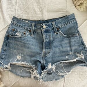 Levi’s size 4 shorts